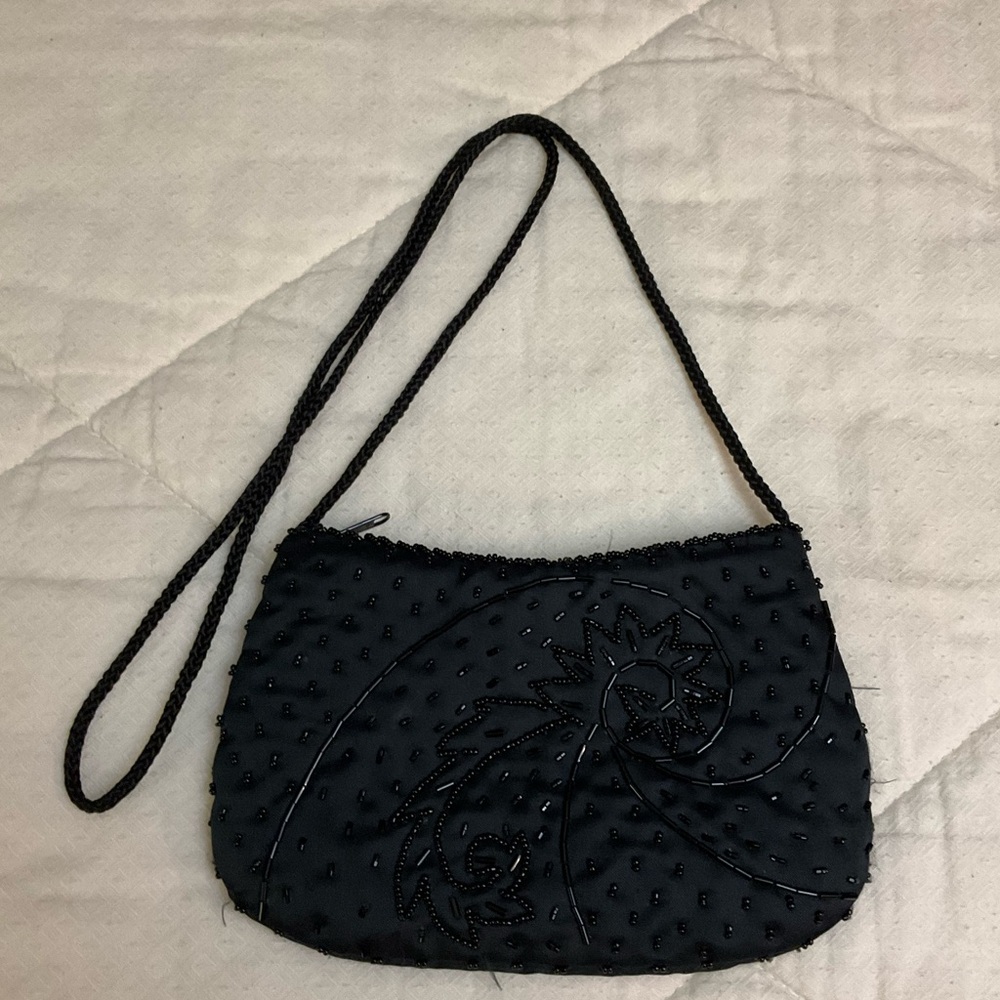 Vintage Beaded Evening Handbag with Zipper Closure